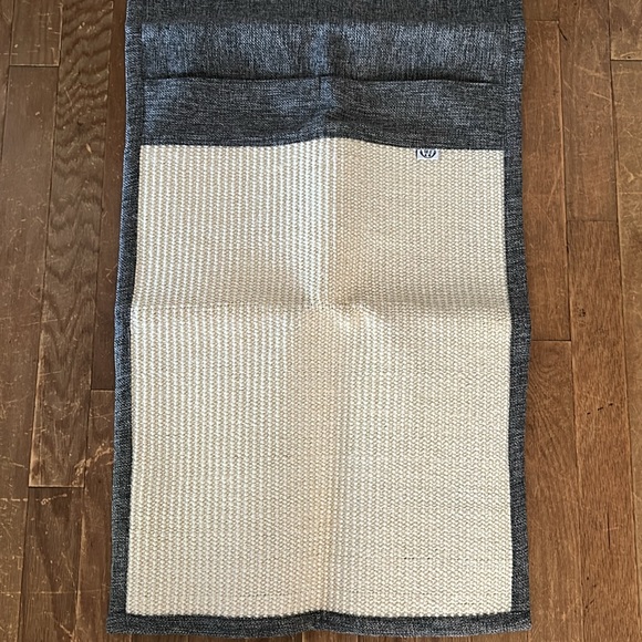 Cat Scratching Sofa Guard - Picture 2 of 9